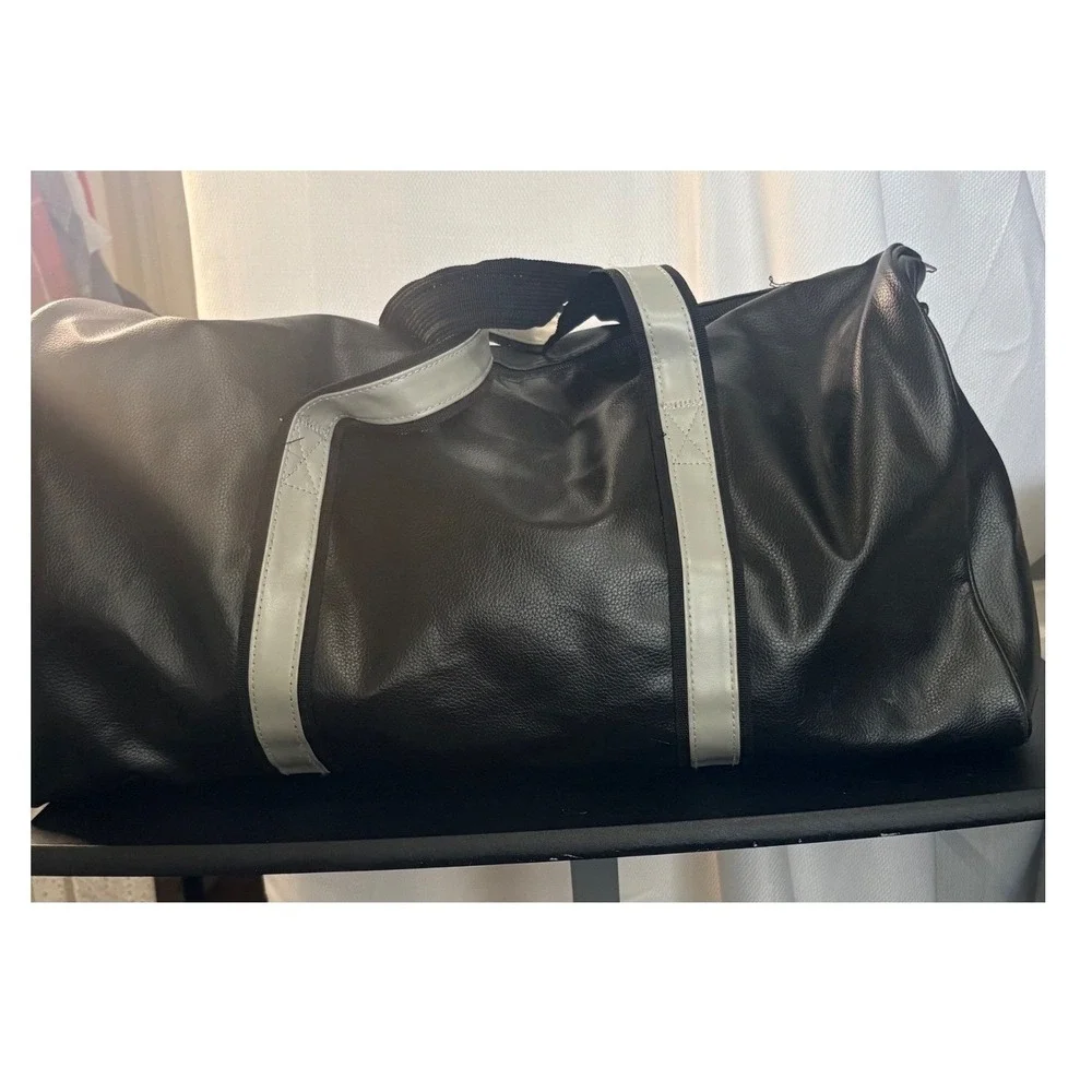 Ed Hardy Tiger Graphic Duffel Bag Black Faux Leather Y2K Travel Weekender XI.04